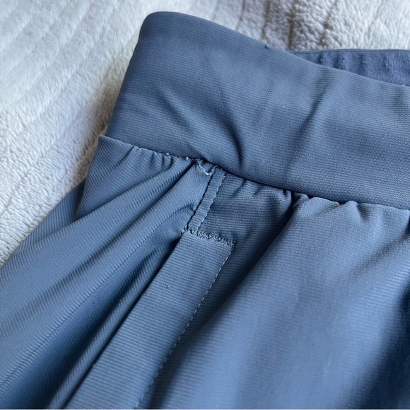 SOLD - Lululemon Men’s Surge Jogger Grey Size Large luxtreme zipper pocket - Picture 7 of 16